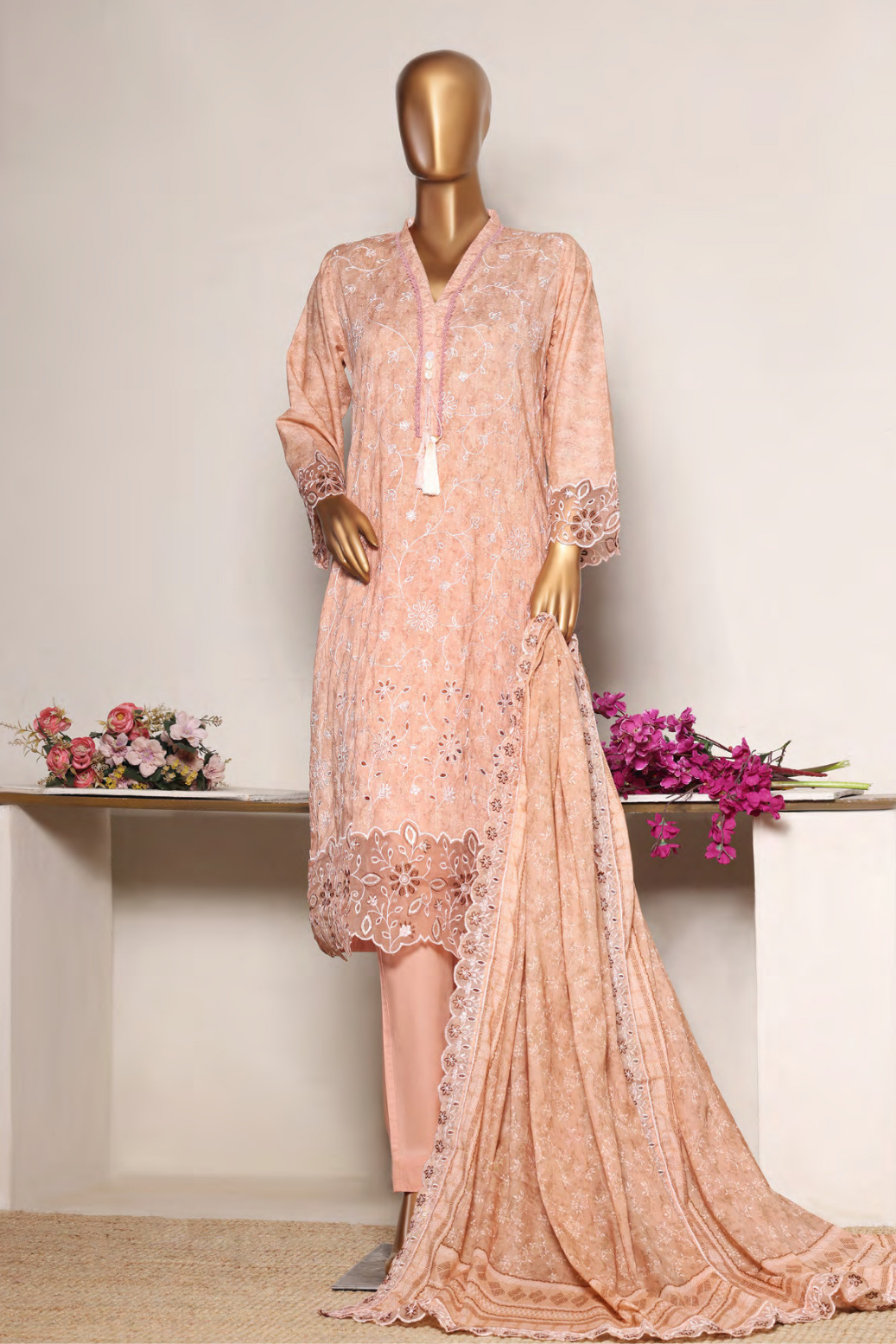 Libas Offer 604 Lawn Ready Made Suit – Al Libas Al Asri