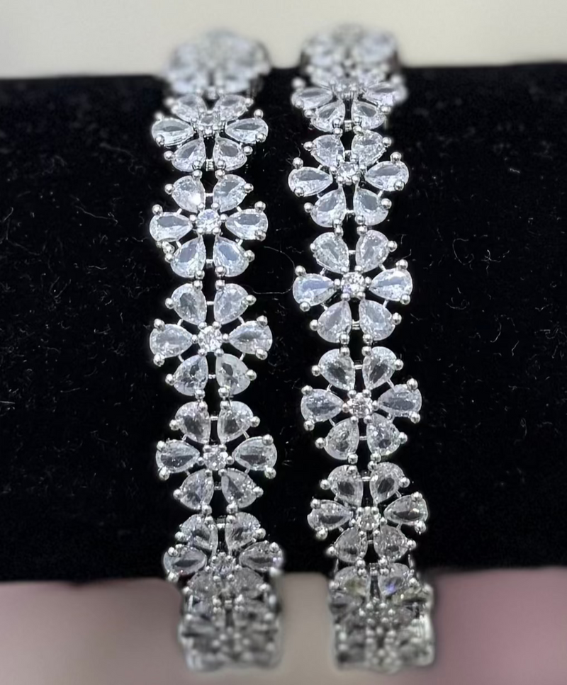 J 142 Jewellery 2 Pieces